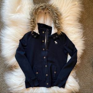 A&F Sherpa-Lined Jacket w/ Fur-Trim Hood LG